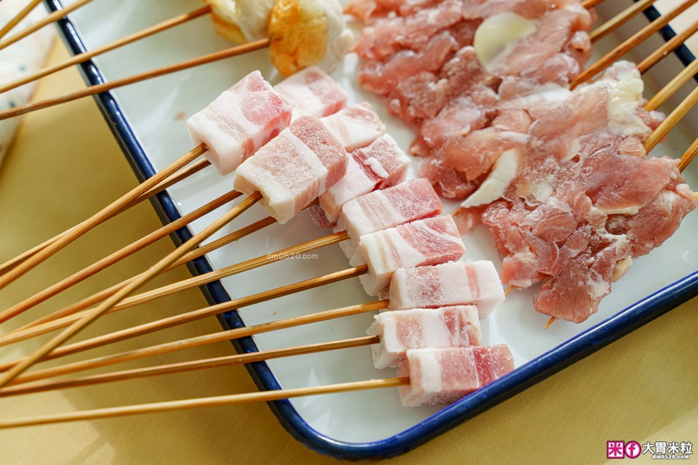 全家型錄隱藏版美食「名廚美饌麻辣串串鍋 + 名廚美饌麻奶鍋」雙鍋齊發~撸串自由在家實現│Costco好市多人氣熟食推薦