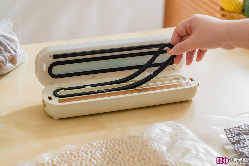 上班族省錢必看！好市多大份量食材如何保存~靠「日本 BRUNO 無線真空保鮮機」一週備餐、醃肉、乾糧防潮一次搞定│無線真空保鮮機推薦│iCook愛料理市集-廚具開箱(33)