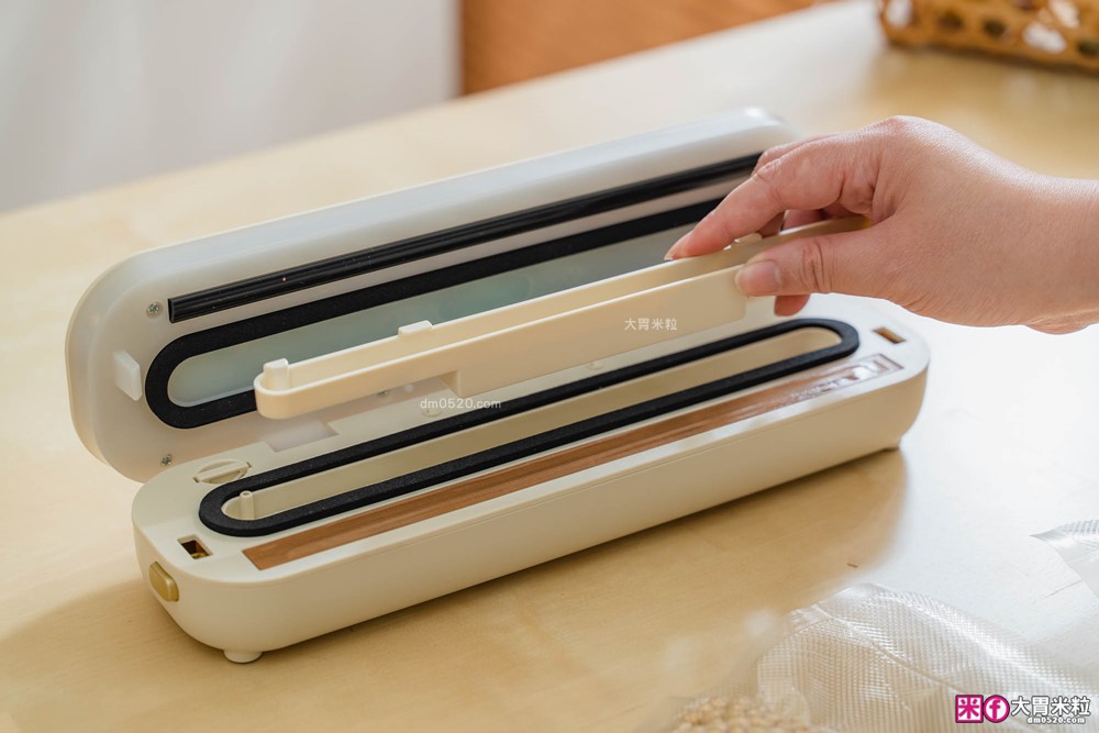 上班族省錢必看！好市多大份量食材如何保存~靠「日本 BRUNO 無線真空保鮮機」一週備餐、醃肉、乾糧防潮一次搞定│無線真空保鮮機推薦│iCook愛料理市集-廚具開箱(33)