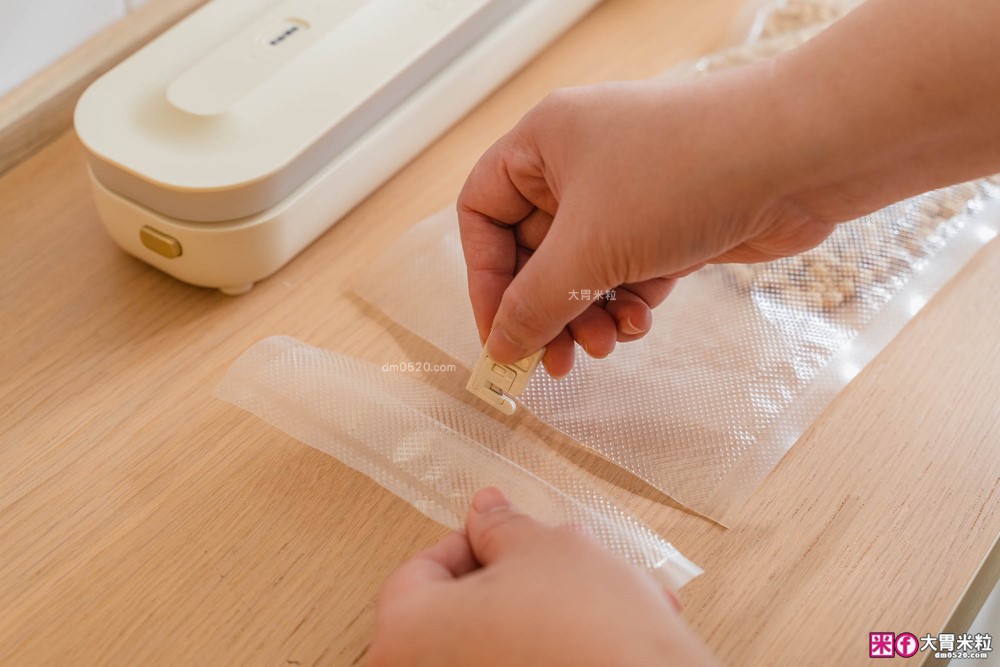 上班族省錢必看！好市多大份量食材如何保存~靠「日本 BRUNO 無線真空保鮮機」一週備餐、醃肉、乾糧防潮一次搞定│無線真空保鮮機推薦│iCook愛料理市集-廚具開箱(33)