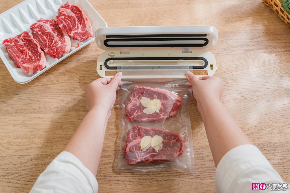 上班族省錢必看！好市多大份量食材如何保存~靠「日本 BRUNO 無線真空保鮮機」一週備餐、醃肉、乾糧防潮一次搞定│無線真空保鮮機推薦│iCook愛料理市集-廚具開箱(33)