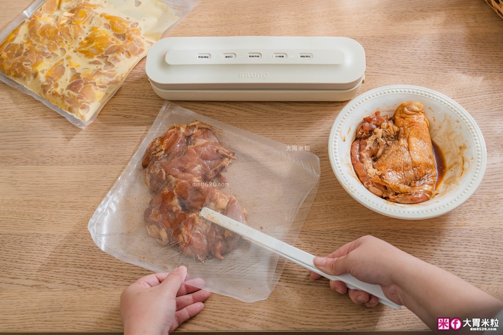 上班族省錢必看！好市多大份量食材如何保存~靠「日本 BRUNO 無線真空保鮮機」一週備餐、醃肉、乾糧防潮一次搞定│無線真空保鮮機推薦│iCook愛料理市集-廚具開箱(33)