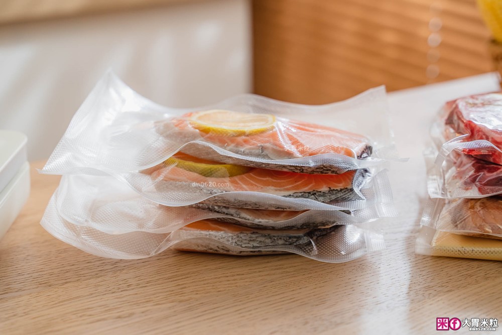 上班族省錢必看！好市多大份量食材如何保存~靠「日本 BRUNO 無線真空保鮮機」一週備餐、醃肉、乾糧防潮一次搞定│無線真空保鮮機推薦│iCook愛料理市集-廚具開箱(33)