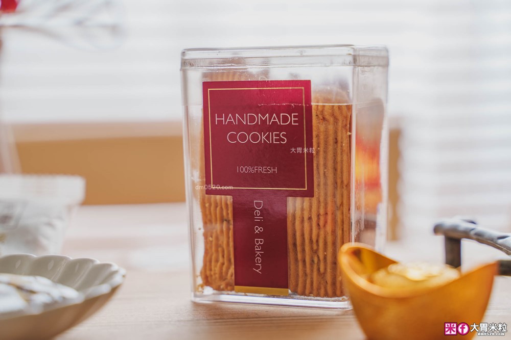 2026年節禮盒開箱│限量「漢來美食 2026糕餅小舖華曜年節禮盒」五星飯店匠心打造三層澎湃設計~1/20前免運早鳥開跑！