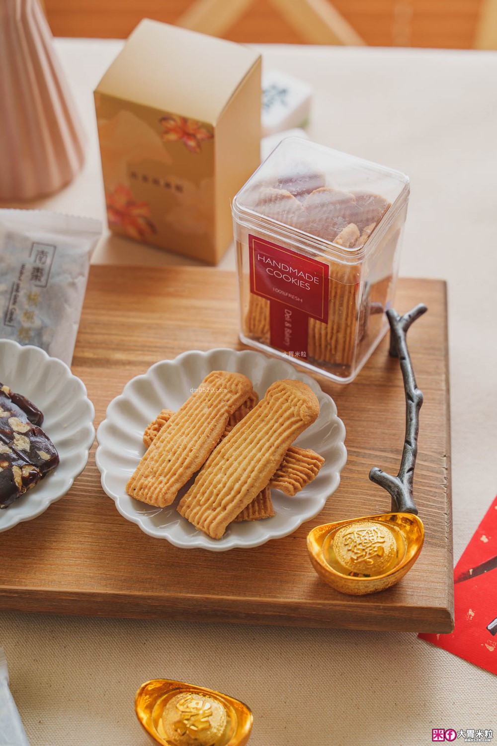 2026年節禮盒開箱│限量「漢來美食 2026糕餅小舖華曜年節禮盒」五星飯店匠心打造三層澎湃設計~1/20前免運早鳥開跑！