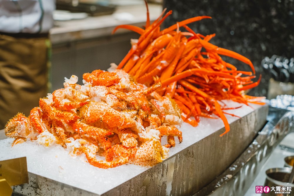 全台最難訂位Buffet登陸桃園│島語桃園台茂店菜單價位│9大主題島檯200道現做料理全攻略ｘ餐酒無限續│桃園Buffet吃到飽推薦