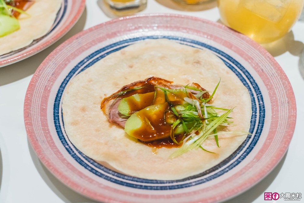 全台最難訂位Buffet登陸桃園│島語桃園台茂店菜單價位│9大主題島檯200道現做料理全攻略ｘ餐酒無限續│桃園Buffet吃到飽推薦