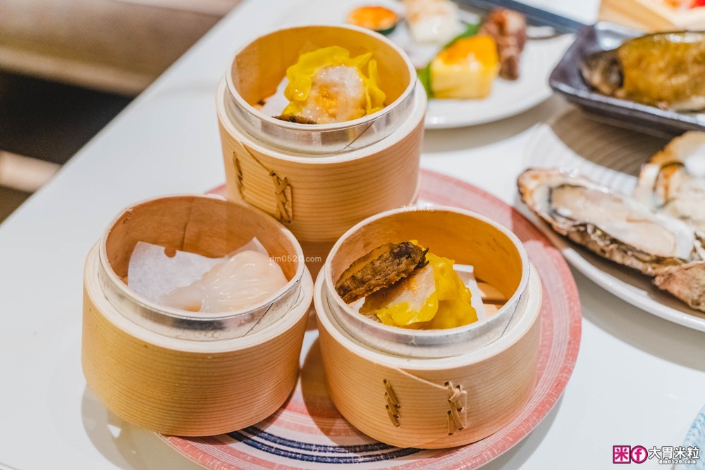 全台最難訂位Buffet登陸桃園│島語桃園台茂店菜單價位│9大主題島檯200道現做料理全攻略ｘ餐酒無限續│桃園Buffet吃到飽推薦