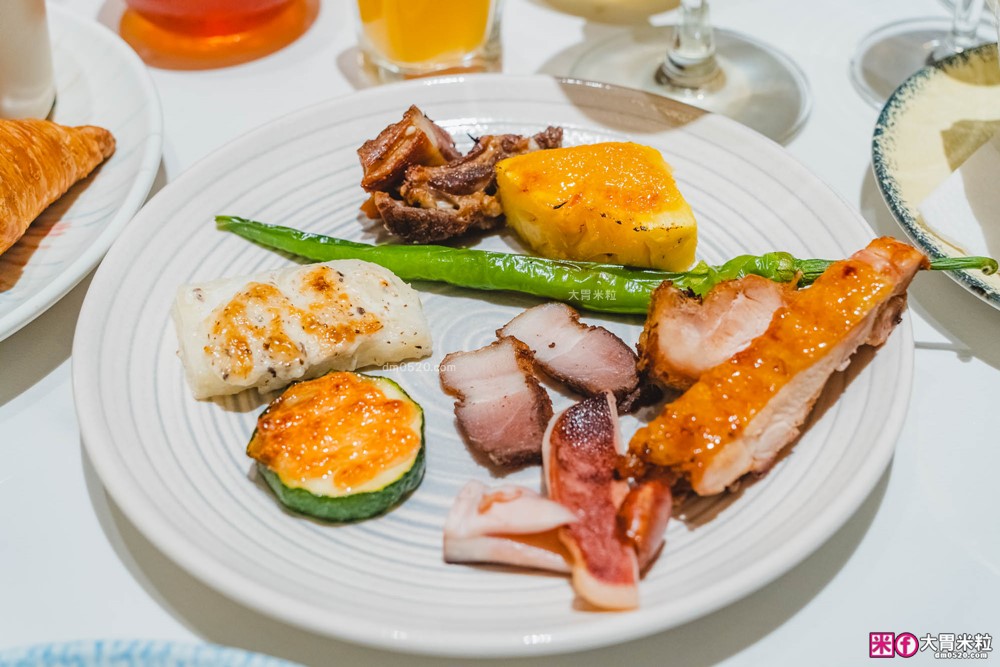 全台最難訂位Buffet登陸桃園│島語桃園台茂店菜單價位│9大主題島檯200道現做料理全攻略ｘ餐酒無限續│桃園Buffet吃到飽推薦