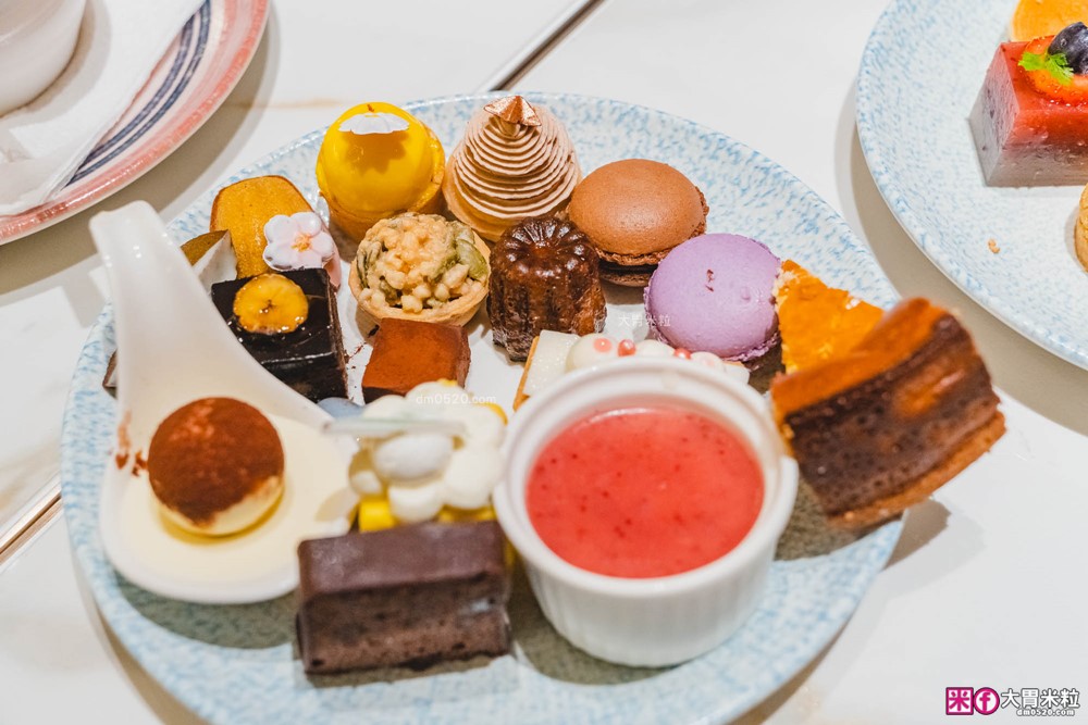 全台最難訂位Buffet登陸桃園│島語桃園台茂店菜單價位│9大主題島檯200道現做料理全攻略ｘ餐酒無限續│桃園Buffet吃到飽推薦