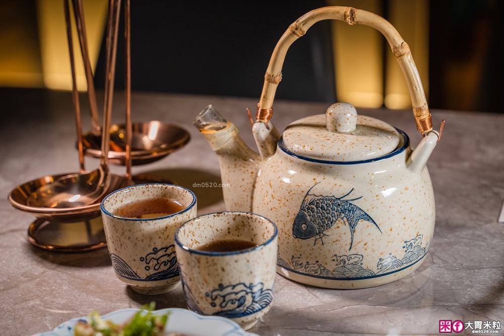 大安區頂級鍋物推薦「聚食釜台式頂級蝦湯鍋物」涮鍋超鮮甜+飯後雜炊一定要吃│信義安和站美食│台北包廂火鍋餐廳推薦