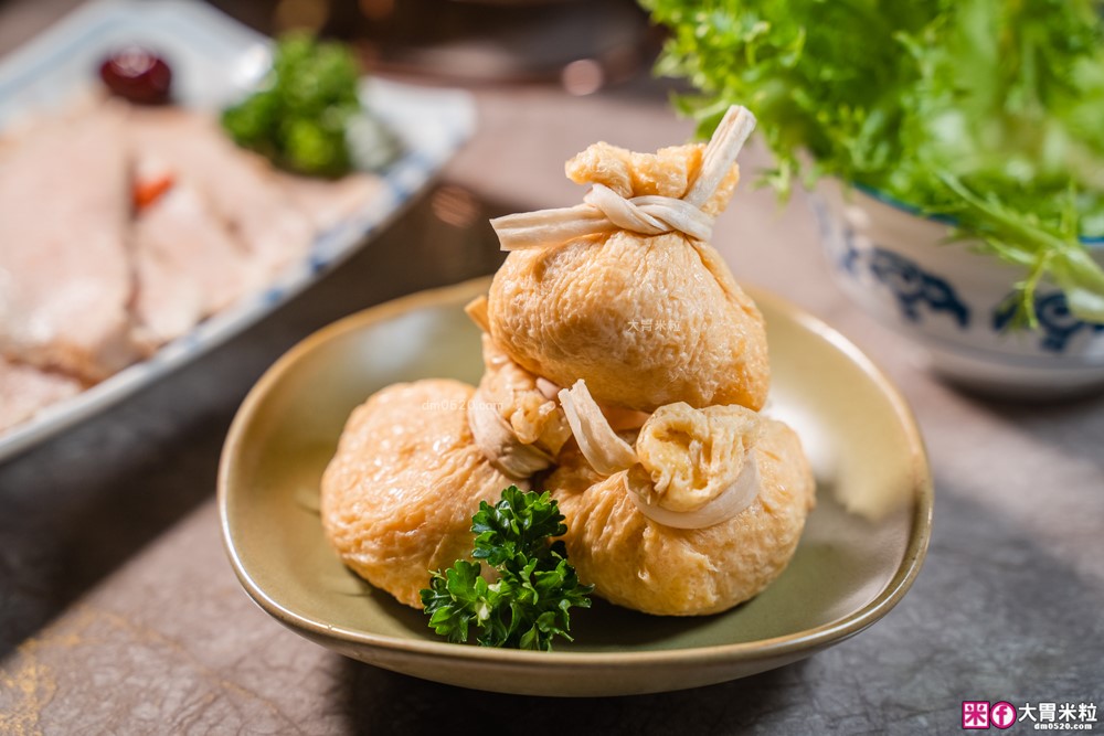 大安區頂級鍋物推薦「聚食釜台式頂級蝦湯鍋物」涮鍋超鮮甜+飯後雜炊一定要吃│信義安和站美食│台北包廂火鍋餐廳推薦