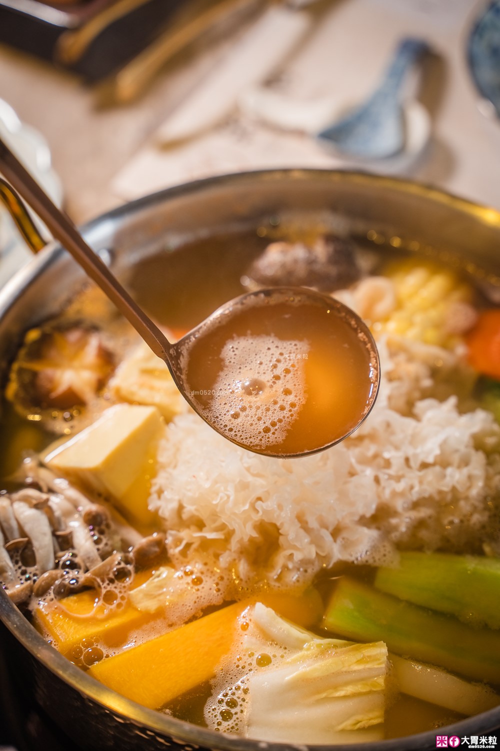 大安區頂級鍋物推薦「聚食釜台式頂級蝦湯鍋物」涮鍋超鮮甜+飯後雜炊一定要吃│信義安和站美食│台北包廂火鍋餐廳推薦