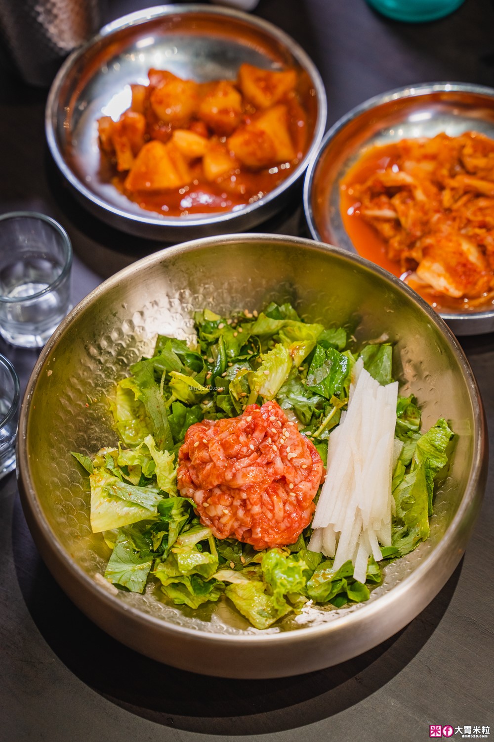 台灣也能吃到韓國醒酒湯「中央韓鍋酒舍 信義ATT店」必吃招牌牛腸火鍋+牛內臟湯+生牛肉~每月熱銷突破4萬鍋│信義ATT美食餐廳│台北宵夜推薦