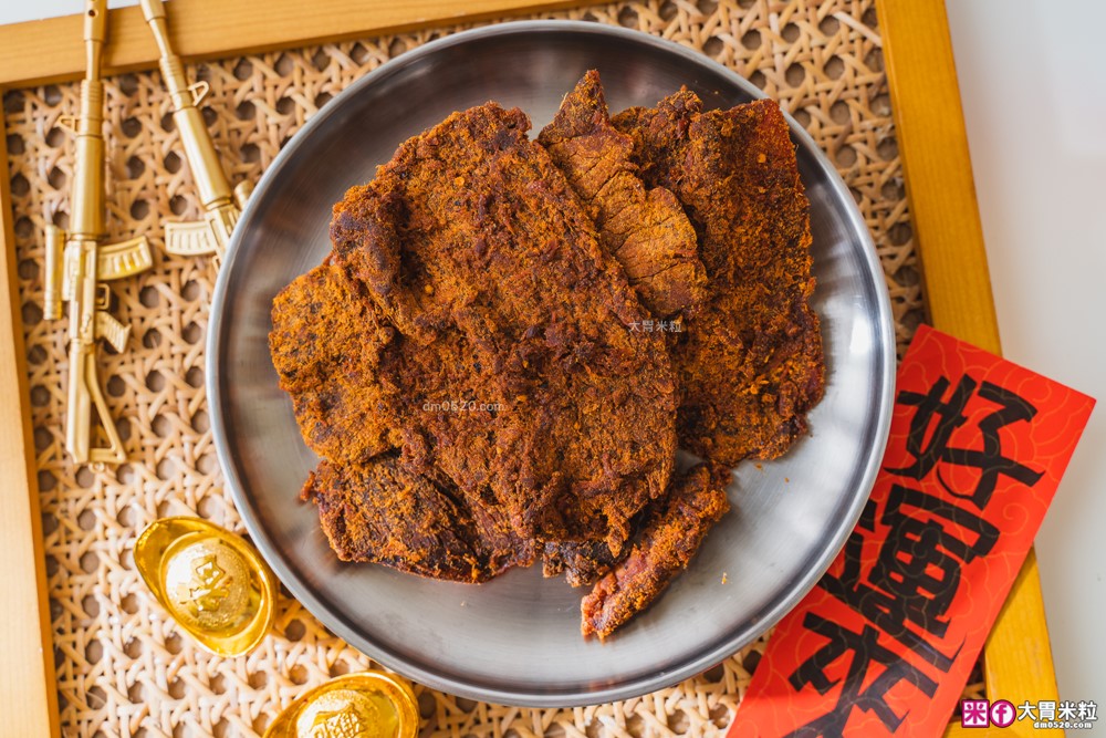 金門必買伴手禮│喬安牧場戰地牛肉乾/溫體手撕牛肉條│軍風包裝年味拉滿~最有戰鬥力的年節伴手禮│金門特產推薦│金門必買