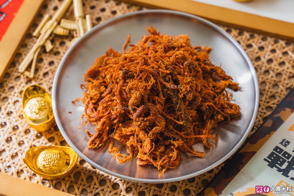 金門必買伴手禮│喬安牧場戰地牛肉乾/溫體手撕牛肉條│軍風包裝年味拉滿~最有戰鬥力的年節伴手禮│金門特產推薦│金門必買