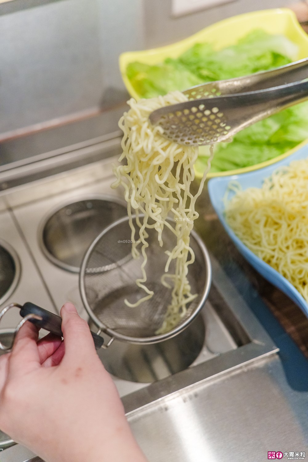 280元吃到飽「孫東寶台式牛排教父Plus-板橋國慶店」披薩/炸雞/滷肉飯/玉米濃湯無限續~免收服務費│板橋吃到飽│板橋平價牛排推薦