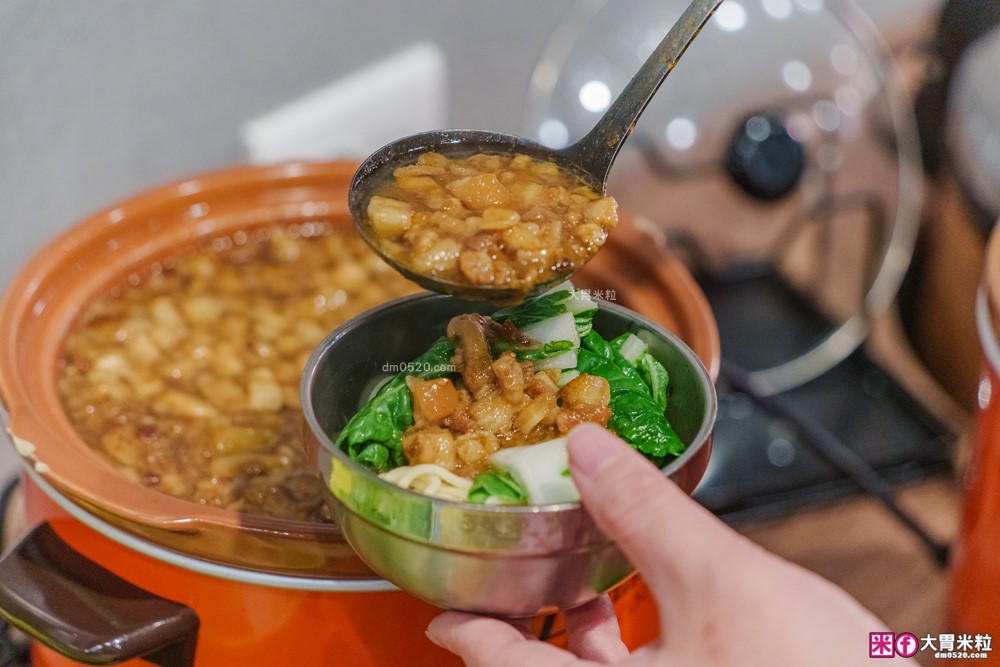 280元吃到飽「孫東寶台式牛排教父Plus-板橋國慶店」披薩/炸雞/滷肉飯/玉米濃湯無限續~免收服務費│板橋吃到飽│板橋平價牛排推薦