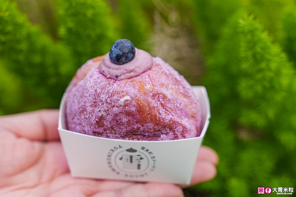 台北車站必吃「雪系町 生甜甜圈」草莓季限定只到3/31~全台首創「草莓大福甜甜圈」Q彈爆漿必吃│台北甜甜圈推薦