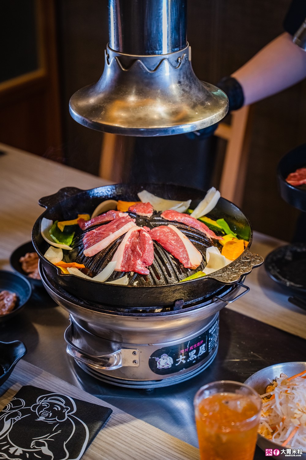 台北中山燒肉新地標「北海道旭川成吉思汗大黑屋」蒙古烤羊肉+北海道夢幻米~軟嫩到像和牛│台北中山區美食