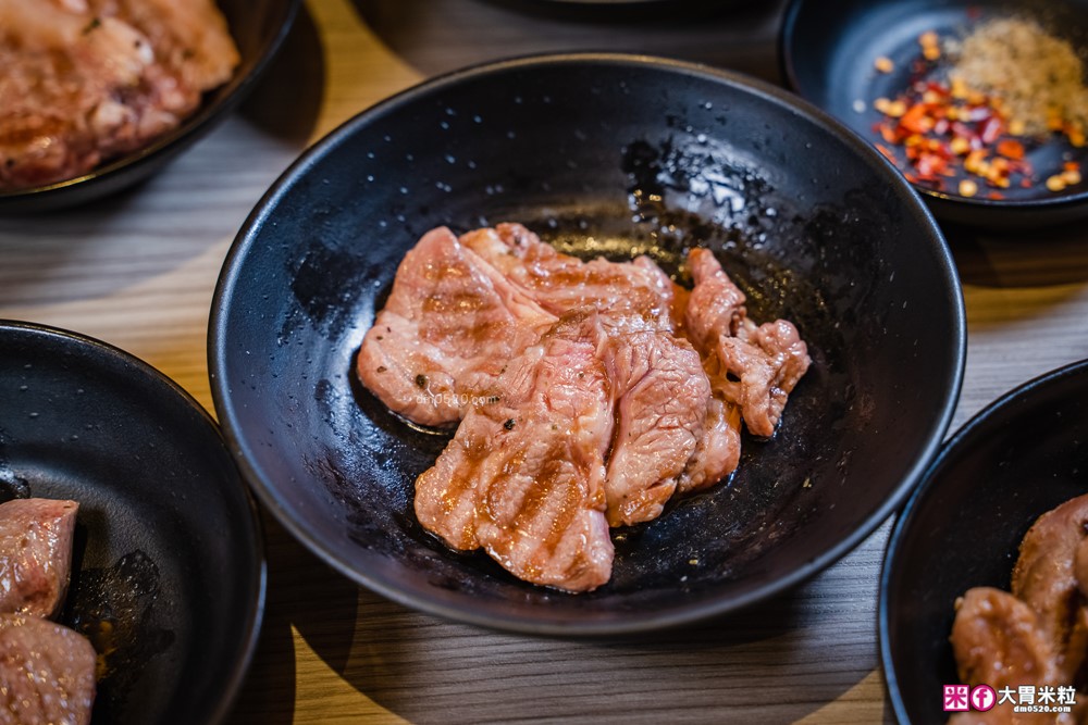 台北中山燒肉新地標「北海道旭川成吉思汗大黑屋」蒙古烤羊肉+北海道夢幻米~軟嫩到像和牛│台北中山區美食