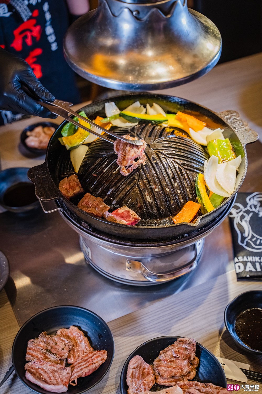 台北中山燒肉新地標「北海道旭川成吉思汗大黑屋」蒙古烤羊肉+北海道夢幻米~軟嫩到像和牛│台北中山區美食