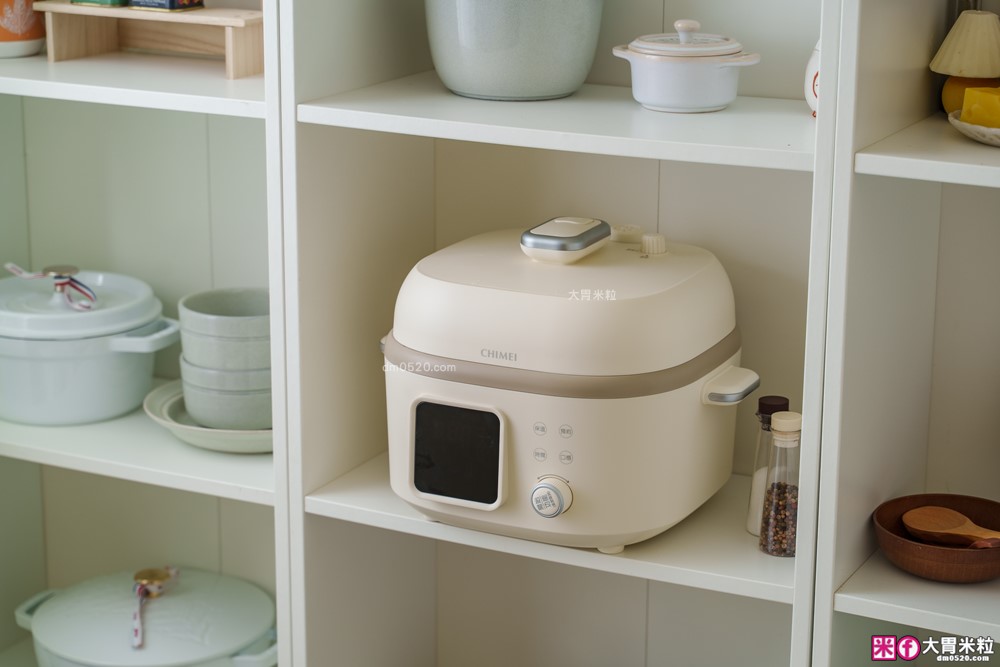 上班族晚餐救星「奇美4L微電腦智慧變壓全能鍋」煮飯最快8分鐘一鍋搞定~12道模式煮滷燉炒一鍋搞定