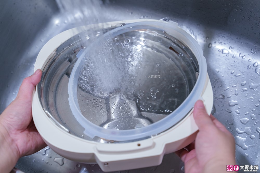 上班族晚餐救星「奇美4L微電腦智慧變壓全能鍋」煮飯最快8分鐘一鍋搞定~12道模式煮滷燉炒一鍋搞定