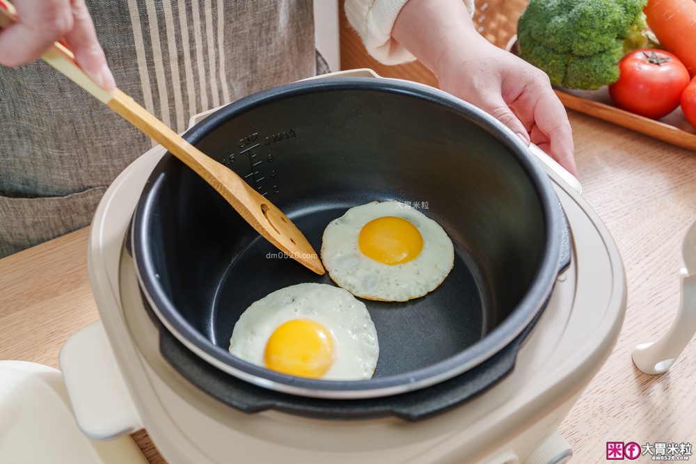 上班族晚餐救星「奇美4L微電腦智慧變壓全能鍋」煮飯最快8分鐘一鍋搞定~12道模式煮滷燉炒一鍋搞定