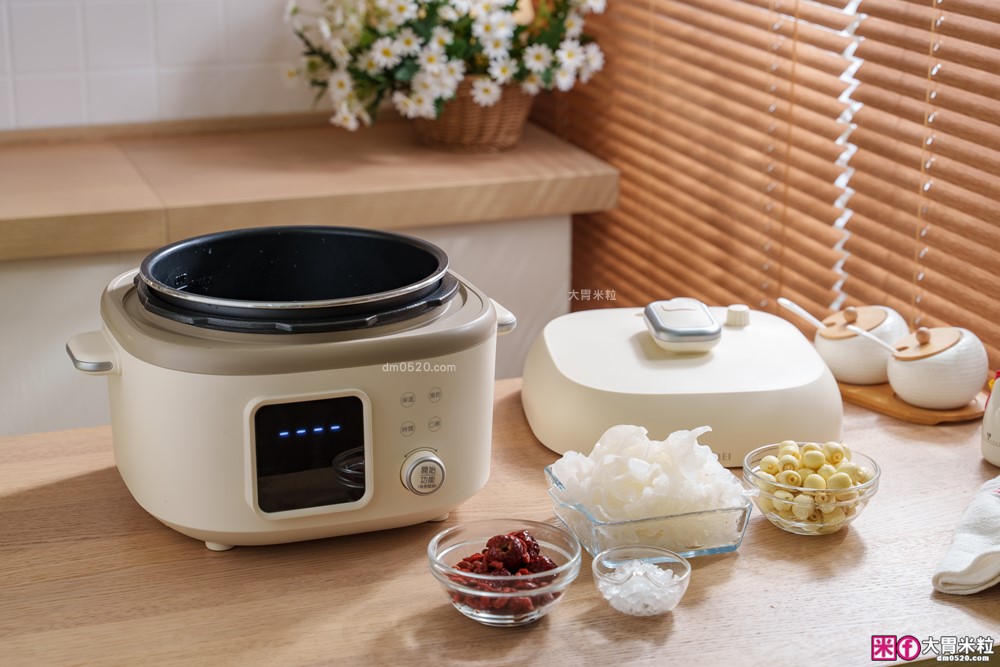 上班族晚餐救星「奇美4L微電腦智慧變壓全能鍋」煮飯最快8分鐘一鍋搞定~12道模式煮滷燉炒一鍋搞定