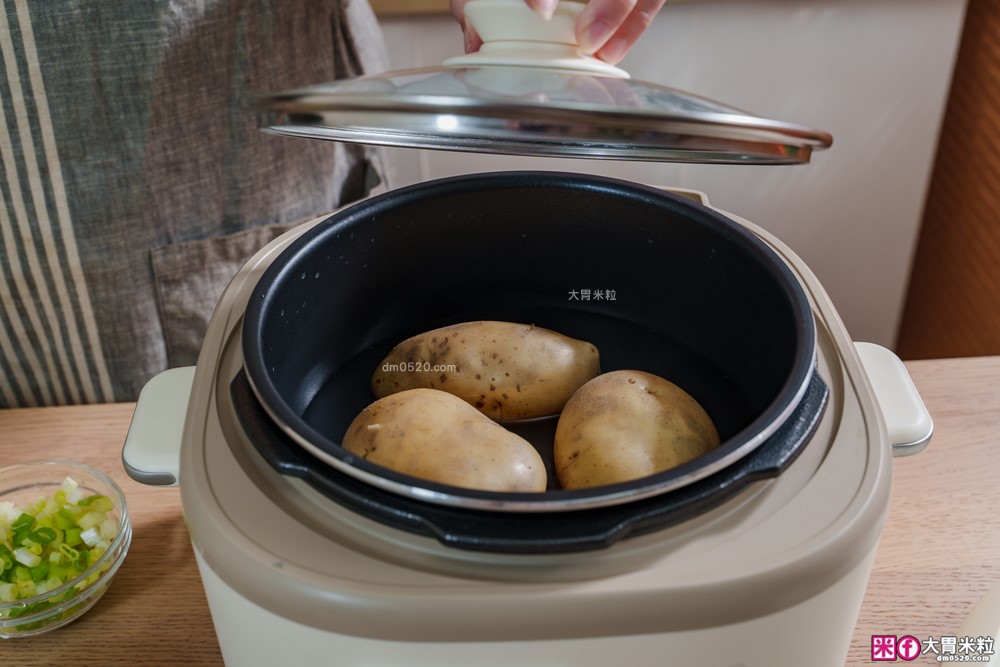 上班族晚餐救星「奇美4L微電腦智慧變壓全能鍋」煮飯最快8分鐘一鍋搞定~12道模式煮滷燉炒一鍋搞定