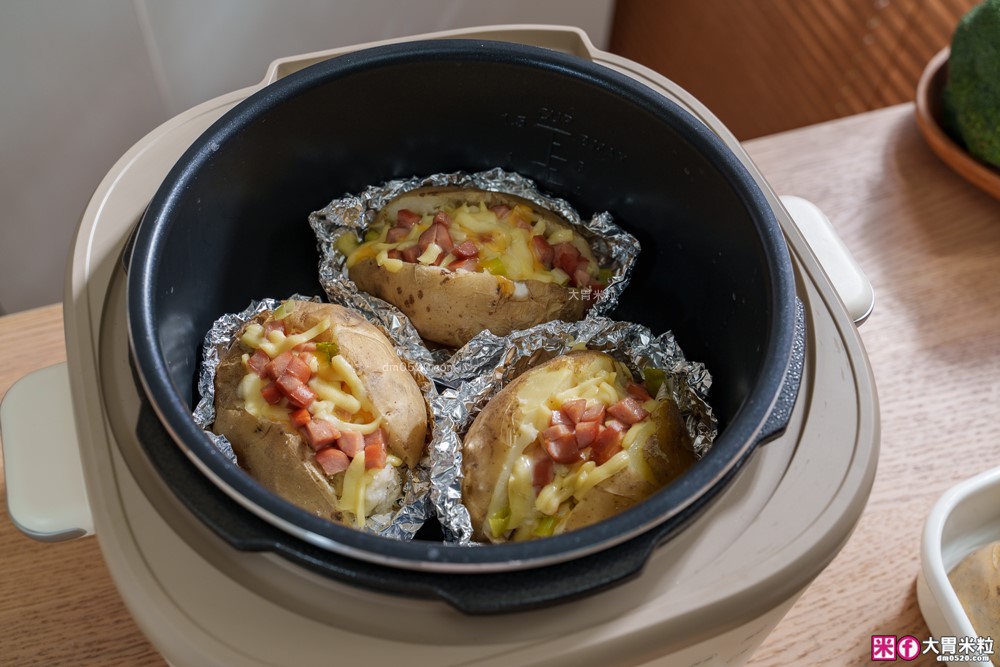 上班族晚餐救星「奇美4L微電腦智慧變壓全能鍋」煮飯最快8分鐘一鍋搞定~12道模式煮滷燉炒一鍋搞定