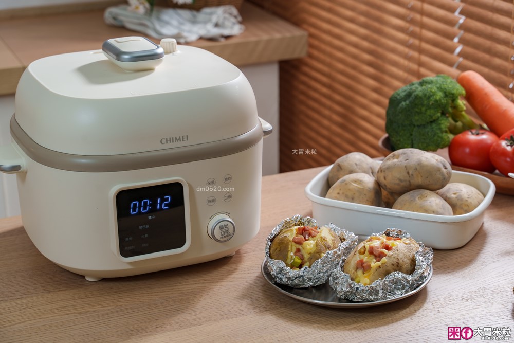 上班族晚餐救星「奇美4L微電腦智慧變壓全能鍋」煮飯最快8分鐘一鍋搞定~12道模式煮滷燉炒一鍋搞定