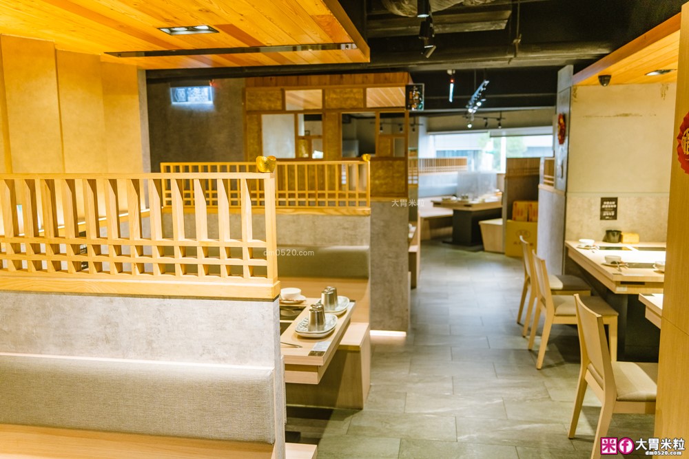 築間火鍋16周年全新菜單~380元起享受海陸雙拼+蔬菜自助吧吃到飽│築間火鍋2026菜單│台北火鍋吃到飽推薦