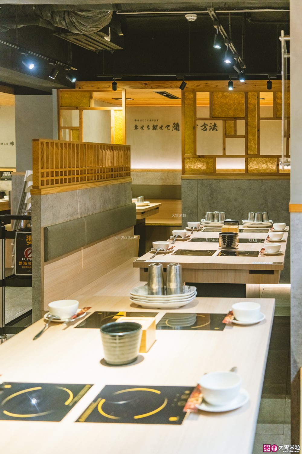 築間火鍋16周年全新菜單~380元起享受海陸雙拼+蔬菜自助吧吃到飽│築間火鍋2026菜單│台北火鍋吃到飽推薦