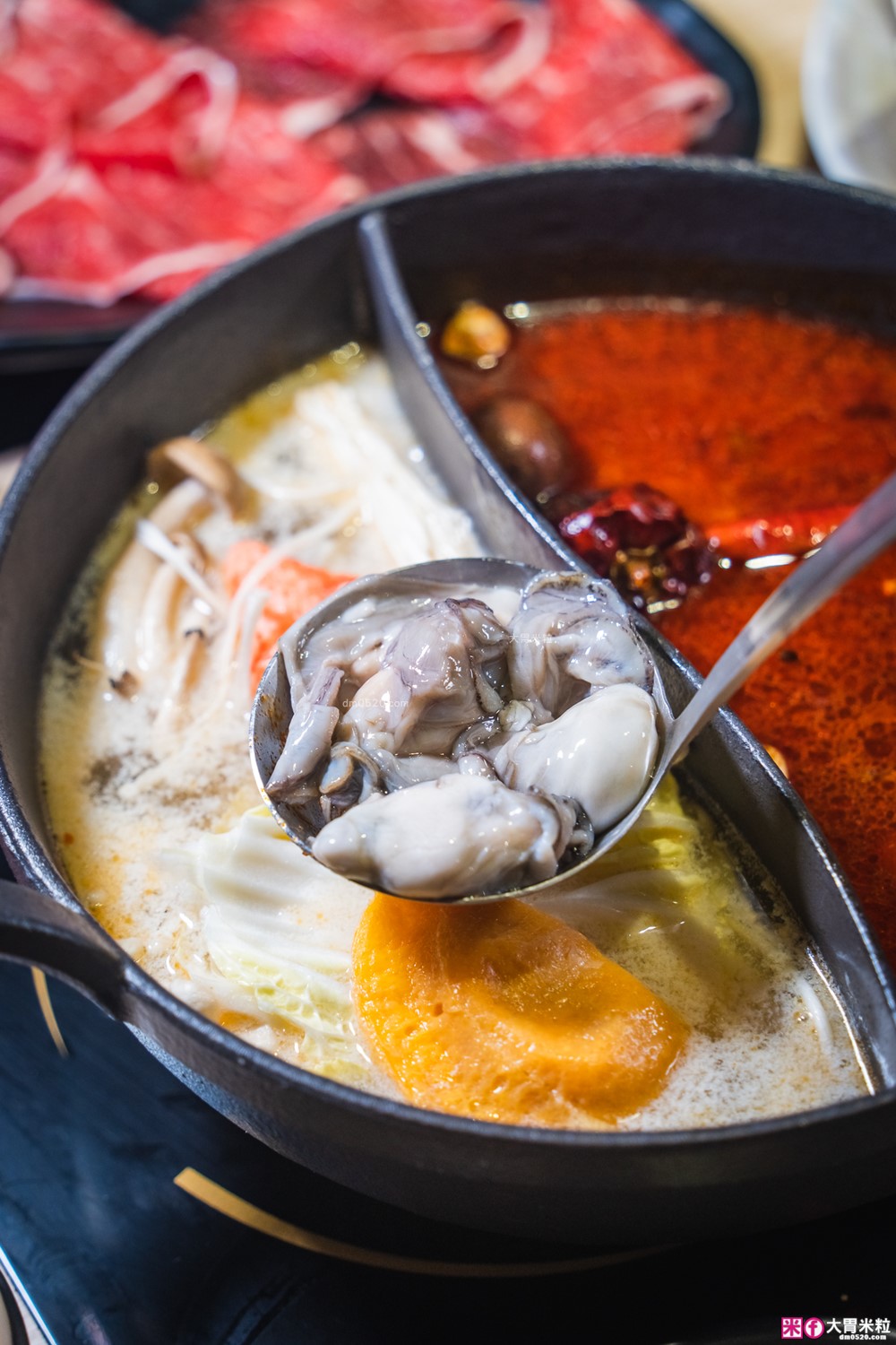 築間火鍋16周年全新菜單~380元起享受海陸雙拼+蔬菜自助吧吃到飽│築間火鍋2026菜單│台北火鍋吃到飽推薦