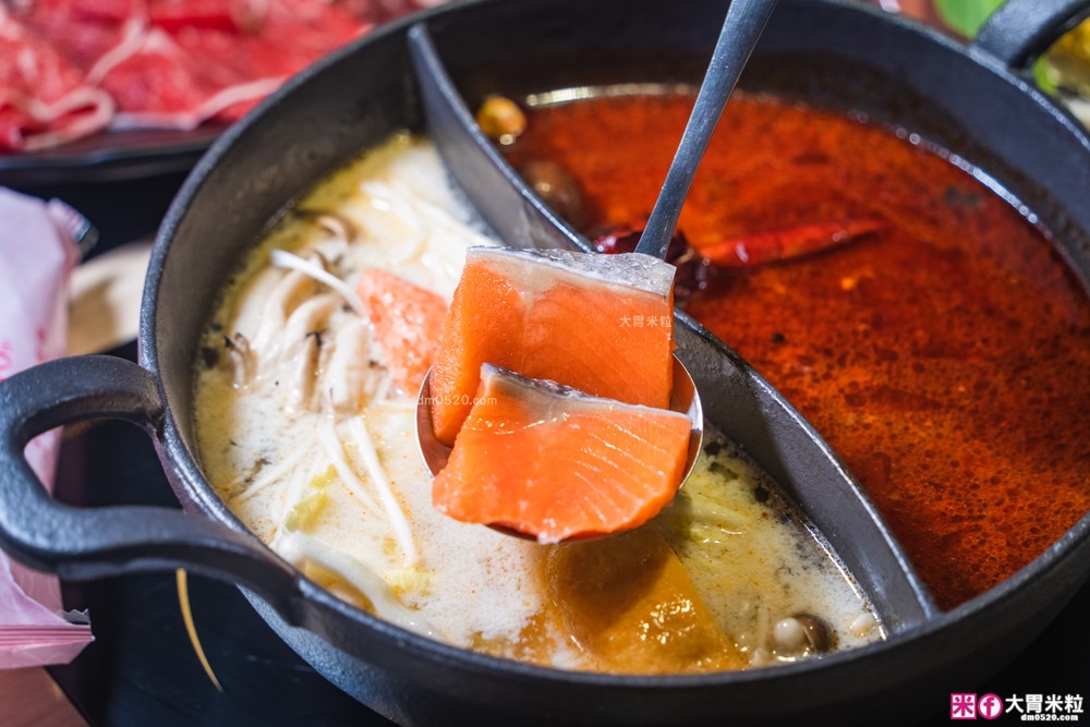 築間火鍋16周年全新菜單~380元起享受海陸雙拼+蔬菜自助吧吃到飽│築間火鍋2026菜單│台北火鍋吃到飽推薦