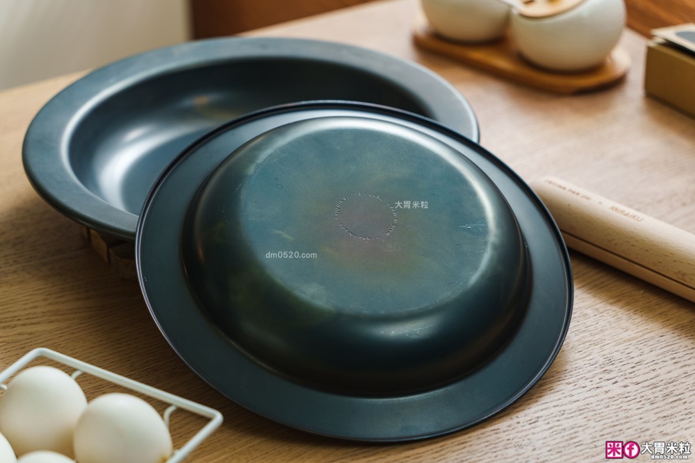 日本大阪70年鍛鐵老舖！山水「MIRAIKU黑御鍋」免開鍋/零塗層/鍋盤合一，料理秒變餐盤│日式鐵鍋推薦│露營鐵鍋推薦