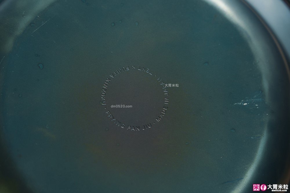 日本大阪70年鍛鐵老舖！山水「MIRAIKU黑御鍋」免開鍋/零塗層/鍋盤合一，料理秒變餐盤│日式鐵鍋推薦│露營鐵鍋推薦