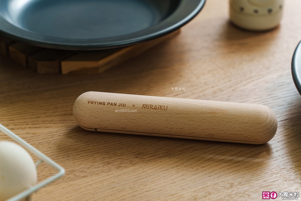 日本大阪70年鍛鐵老舖！山水「MIRAIKU黑御鍋」免開鍋/零塗層/鍋盤合一，料理秒變餐盤│日式鐵鍋推薦│露營鐵鍋推薦