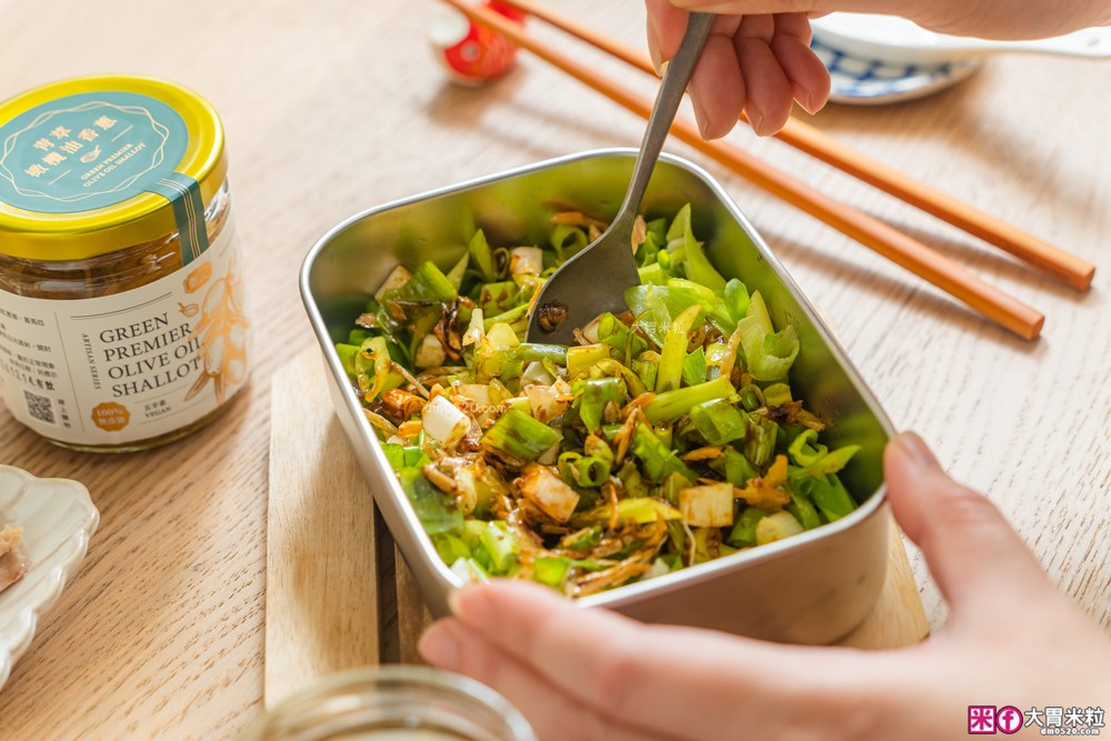 上班族料理救星「鄭記油蔥酥」金萃鵝油香蔥+青萃橄欖油香蔥│一匙萬用油蔥醬~拌飯拌麵都封神