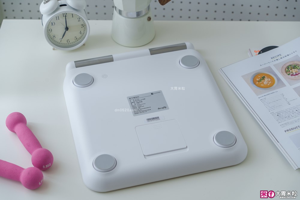 家用體脂計推薦│告別20年職災肥「decopop 家用8電極藍牙體脂計 PLUS」在家就能測專業Inbody~12秒看穿你的脂肪秘密│大胃米粒減脂好物推薦