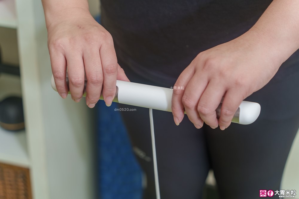 家用體脂計推薦│告別20年職災肥「decopop 家用8電極藍牙體脂計 PLUS」在家就能測專業Inbody~12秒看穿你的脂肪秘密│大胃米粒減脂好物推薦