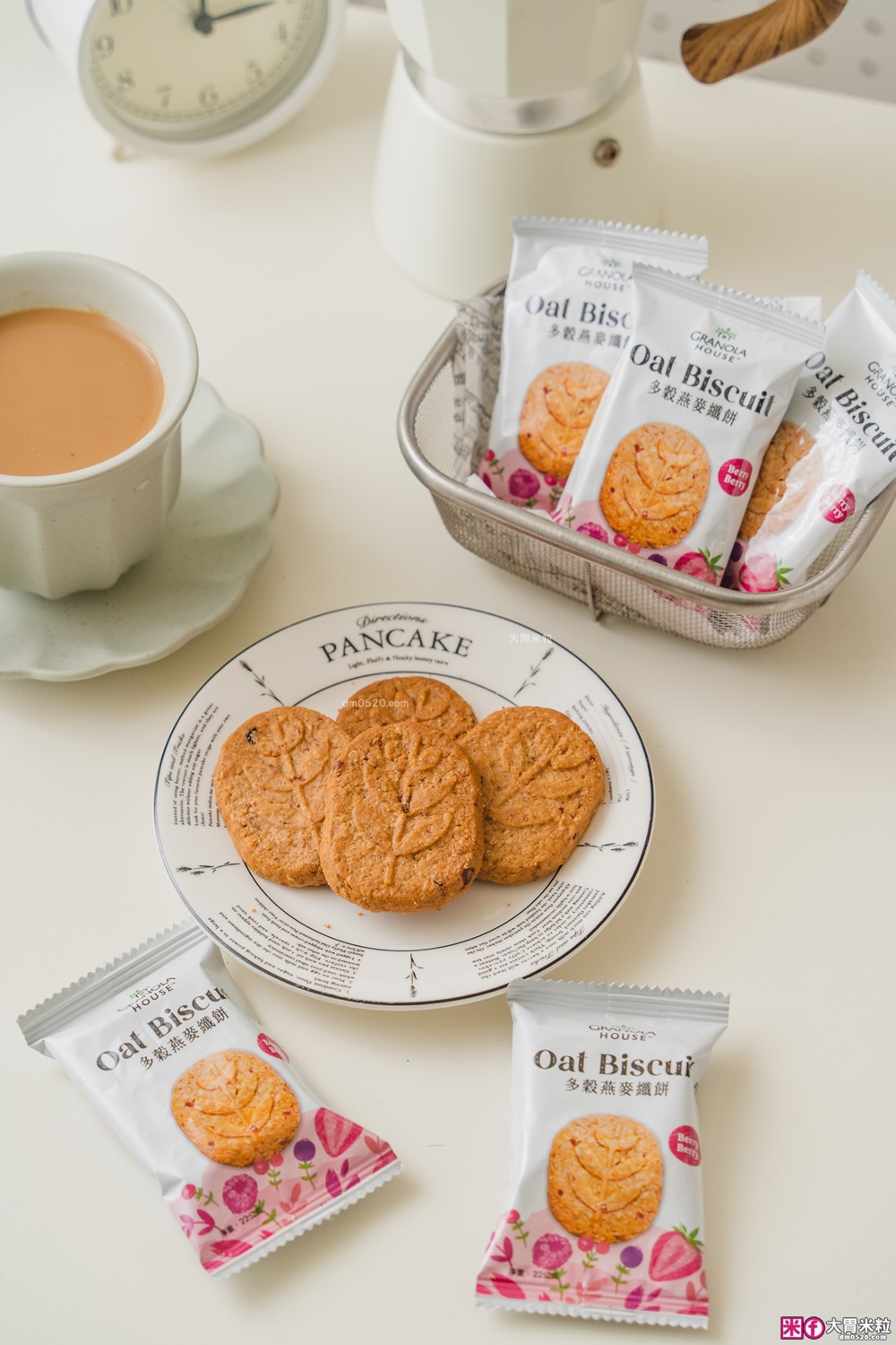 Costco好市多/全家必買限定開箱「宴麥森林 多穀燕麥纖餅-莓果花園」7種莓果x天然穀纖x低卡全素~餐間補纖神級零食！