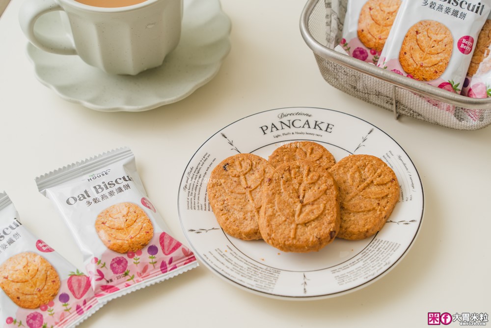 Costco好市多/全家必買限定開箱「宴麥森林 多穀燕麥纖餅-莓果花園」7種莓果x天然穀纖x低卡全素~餐間補纖神級零食！