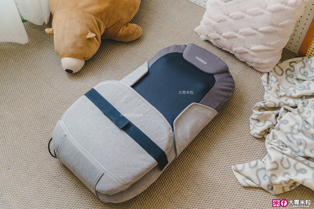 上班族肩頸酸痛救星「masa JOY PRO 智慧按摩椅墊」首創搖桿控制/揉推按擠五段力道~下班直接躺平按到爽│母親節禮物推薦│父親節禮物推薦