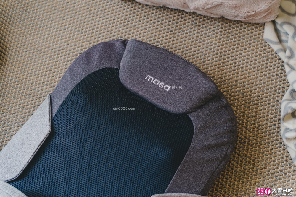 上班族肩頸酸痛救星「masa JOY PRO 智慧按摩椅墊」首創搖桿控制/揉推按擠五段力道~下班直接躺平按到爽│母親節禮物推薦│父親節禮物推薦