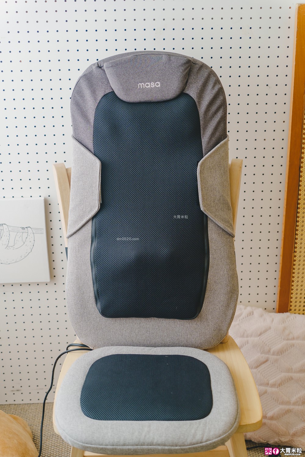 上班族肩頸酸痛救星「masa JOY PRO 智慧按摩椅墊」首創搖桿控制/揉推按擠五段力道~下班直接躺平按到爽│母親節禮物推薦│父親節禮物推薦