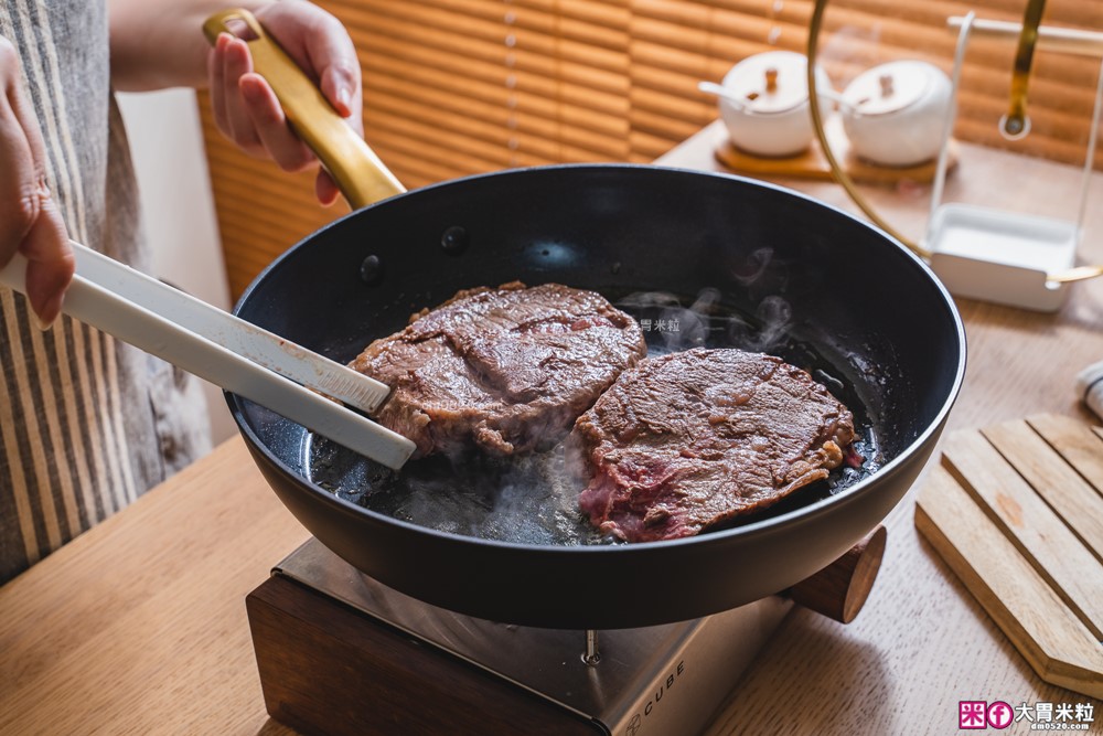 美國夢幻鍋具霸主「美亞FARBERWARE⿊⾦陶瓷不沾鍋具」三件組開箱~無PFAS/免養鍋/洗碗機也能進！