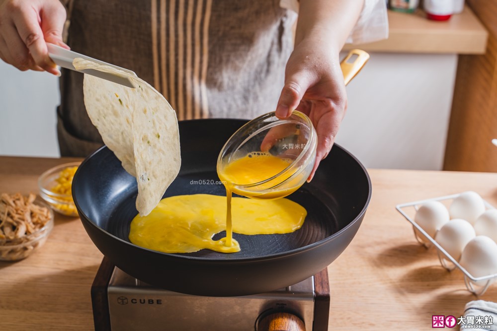 美國夢幻鍋具霸主「美亞FARBERWARE⿊⾦陶瓷不沾鍋具」三件組開箱~無PFAS/免養鍋/洗碗機也能進！